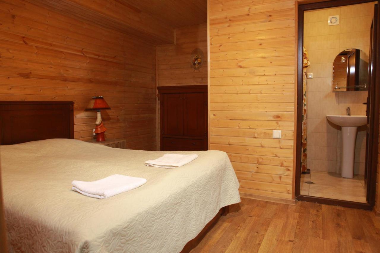 Cottage Woodside Μέστια Εξωτερικό φωτογραφία