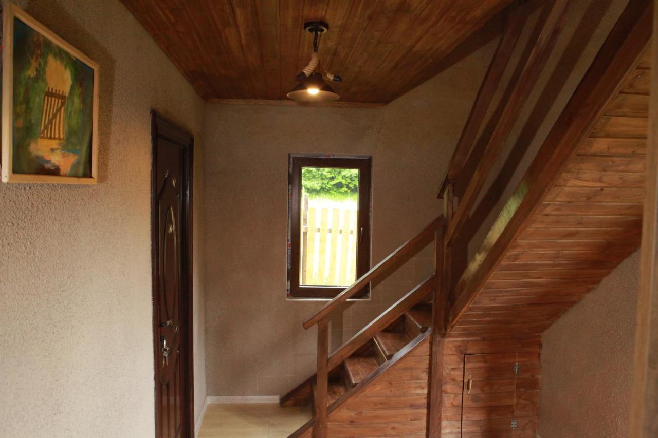 Cottage Woodside Μέστια Εξωτερικό φωτογραφία