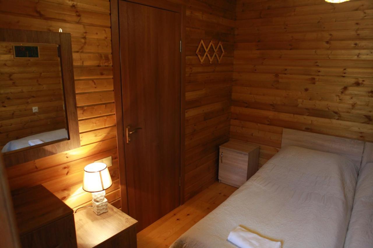 Cottage Woodside Μέστια Εξωτερικό φωτογραφία